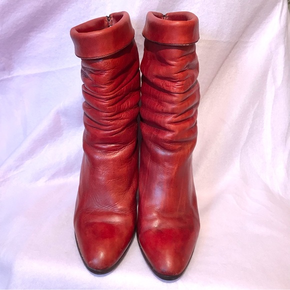 Joan and David deep red Italian leather boots mid calf length pointed toe - Picture 4 of 9